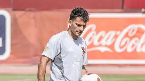 أحمد سيد زيزو في تدريبات الأهلي المصري