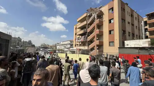 هجوم إسرائيلي على مستشفى في خان يونس بقطاع غزة