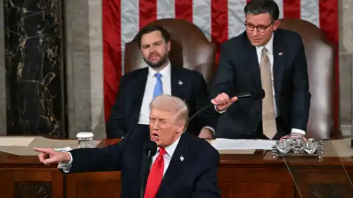 ترامب خلال إلقاء خطاب "حالة الاتحاد"