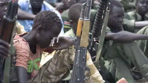 تجنيد الأطفال