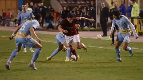 من مباراة الأهلي وسيراميكا في الدوري المصري