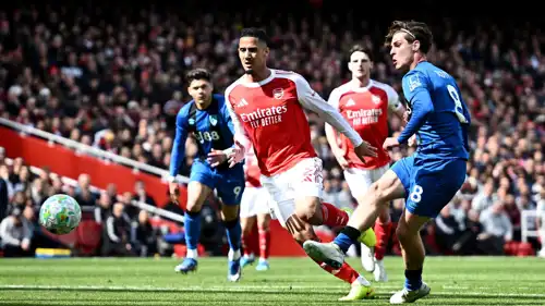 بورنموث أعاد توزيع الأوراق في الدوري الإنجليزي