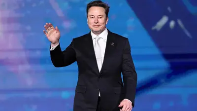 إيلون ماسك
