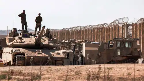 دبابات إسرائيلية في غزة