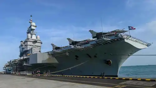 حاملة الطائرات "شارل ديغول"