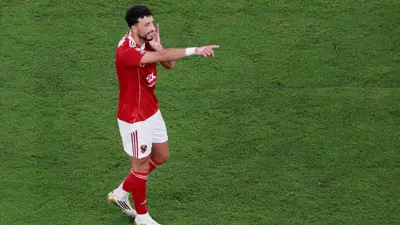 وسام أبو علي مهاجم الأهلي المصري