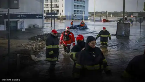 "قطار العواصف" يرعب إسبانيا 