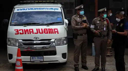 الشرطة التايلاندية في جزيرة كوه ساموي 