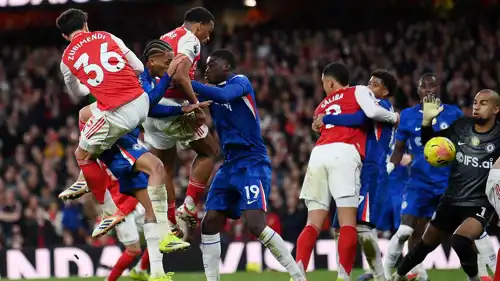 هدف آرسنال الثاني في شباك تشيلسي