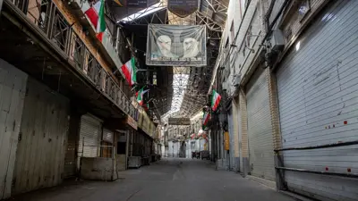 شوارع طهران خالية وسط الحرب