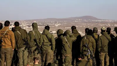 جنود إسرائيليون في المنطقة العازلة مع سوريا