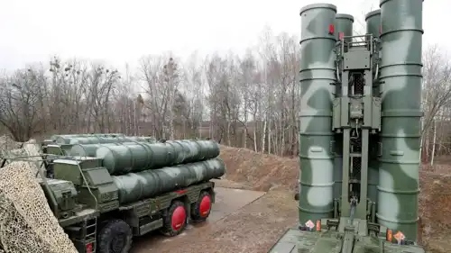 منظومة صواريخ S400 الروسية