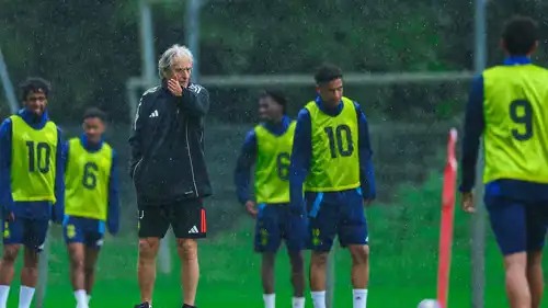 جورجي جيسوس في تدريبات النصر