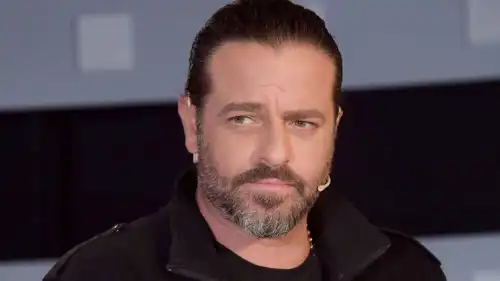  الفنان اللبناني يوسف الخال 