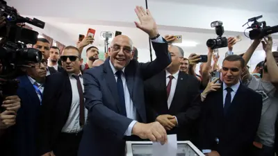 المترشح الرئاسي عبد العالي حساني شريف