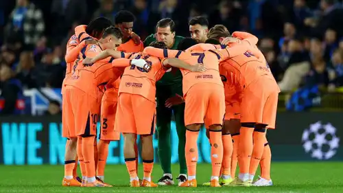 فريق برشلونة بين شوطي مباراة كلوب بروغ