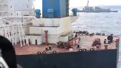 السفينة فيرونيكا 3 أثناء اعتراضها