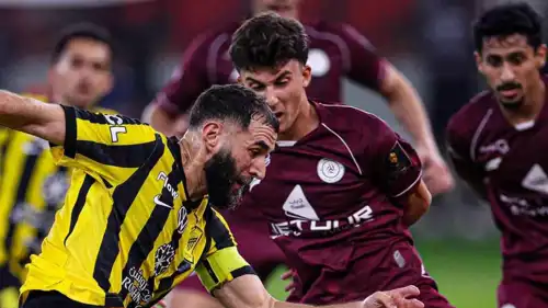 كريم بنزيما نجم الاتحاد السعودي