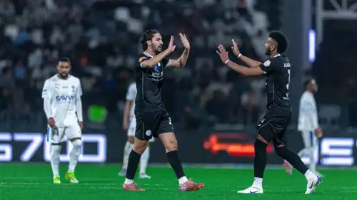 علي البليهي في مباراة الشباب والهلال 