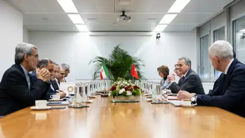 وفد إيراني خلال مفاوضات في سويسرا 