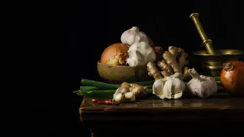 الثوم والبصل والزنجبيل