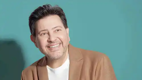  الفنان المصري هاني شاكر 