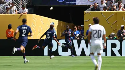 ديمبلي يحتفل بهدفه في مرمى ريال مدريد