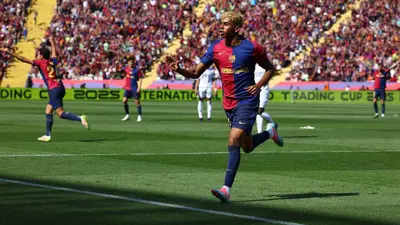 لامين يامال يحتفل بهدفه في ريال مدريد