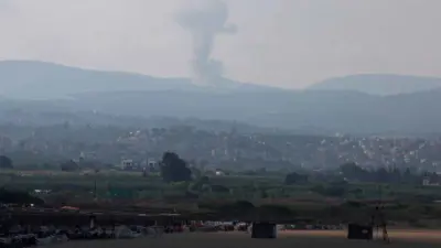 دخان متصاعد جنوب لبنان إثر قصف إسرائيلي