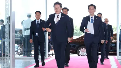 وصول الرئيس الكوري الجنوبي الجديد لي جاي ميونغ