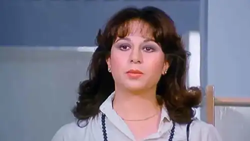 الفنانة المصرية سمية الألفي