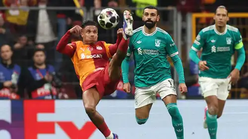 محمد صلاح خلال مباراة ليفربول ضد غلطة سراي