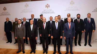 صورة المشاركين في اجتماع دول جوار الأردن في مارس الماضي