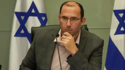 النائب اليميني ورئيس لجنة الدستور بالكنيست سيمحا روثمان