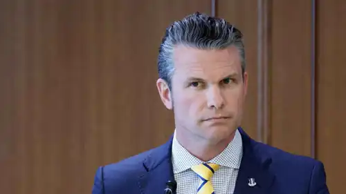 وزير الدفاع الأمريكي بيت هيغسيث