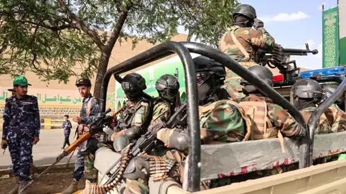 عناصر من ميليشيا الحوثي