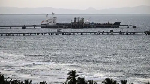 ناقلة نفط ترسو على شواطئ فنزويلا