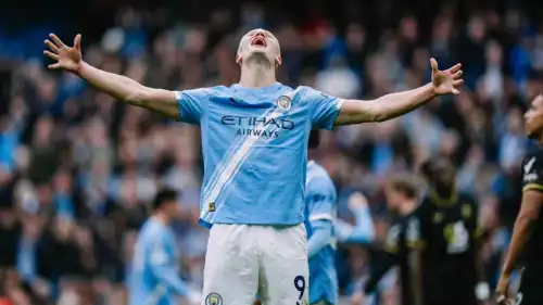 إيرلينغ هالاند نجم مانشستر سيتي