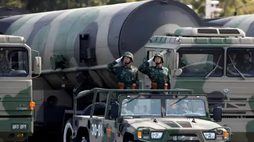 استعراض عسكري سابق للجيش الصيني