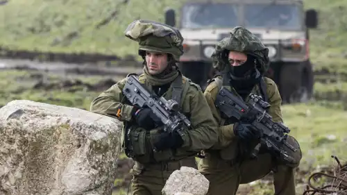 عنصران من الجيش الإسرائيلي