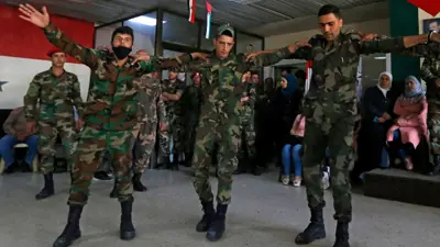 عناصر من جيش النظام السوري السابق