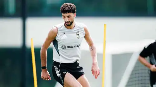 وسام أبو علي في تدريبات كولومبوس كرو