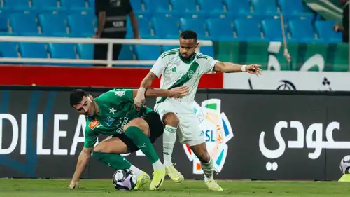الأهلي والنجمة في الدوري السعودي