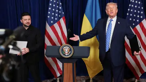 ترامب خلال مؤتمره الصحفي مع زيلينسكي