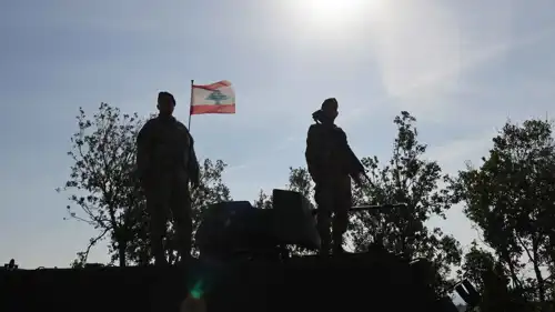 جنديان من الجيش اللبناني