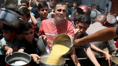 توزيع الطعام في غزة