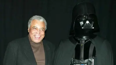 جيمس إيرل جونز 