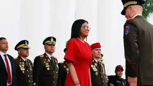 ديلسي رودريغيز خلال مراسم الولاء