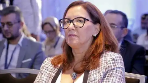 الجزائرية سليمة عيستي مسؤولة التسويق في الفيفا