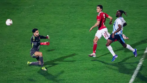 مايلي يسجل هدف بيراميدز الثاني في شباك مصطفى شوبير